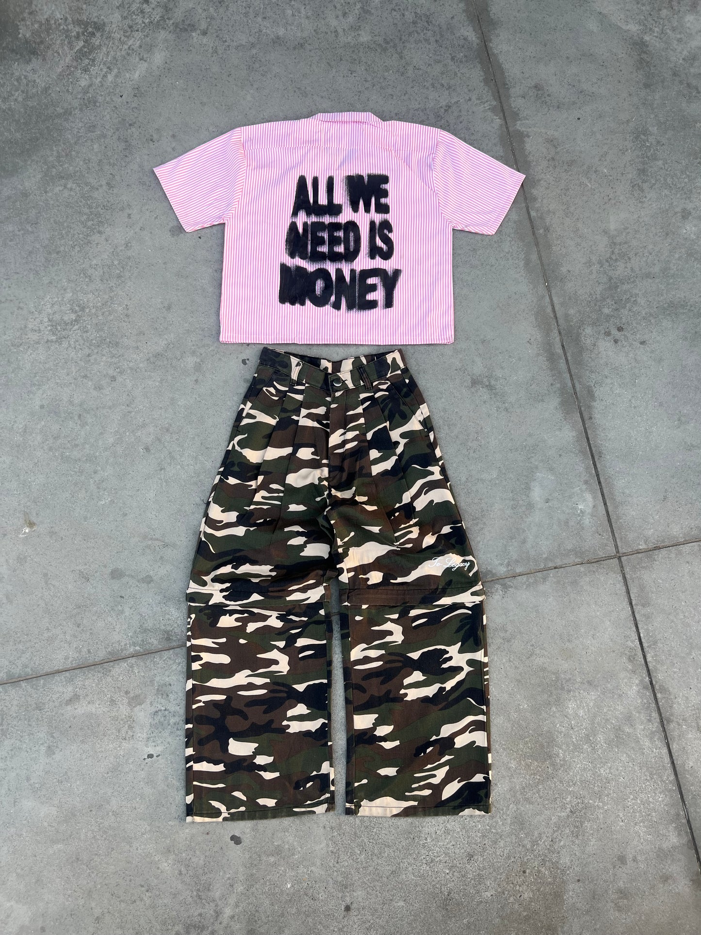 Spray paint effect legacy Boxy shirt